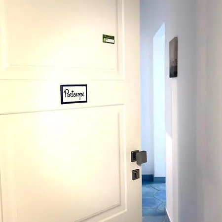 Pharus Miseni And Casa de hóspedes