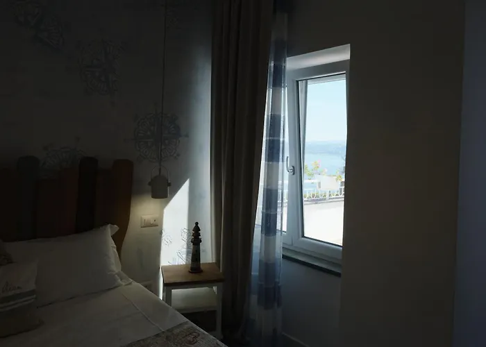 Pharus Miseni And 4*