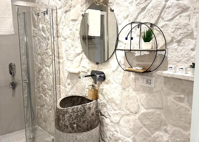 ゲストハウス Pharus Miseni And